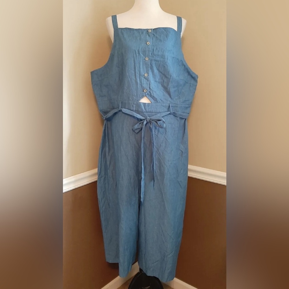 NEW Modcloth Blue Chambray Jumpsuit 2X Flowy Cropped Pants Sash & Midriff Cutout